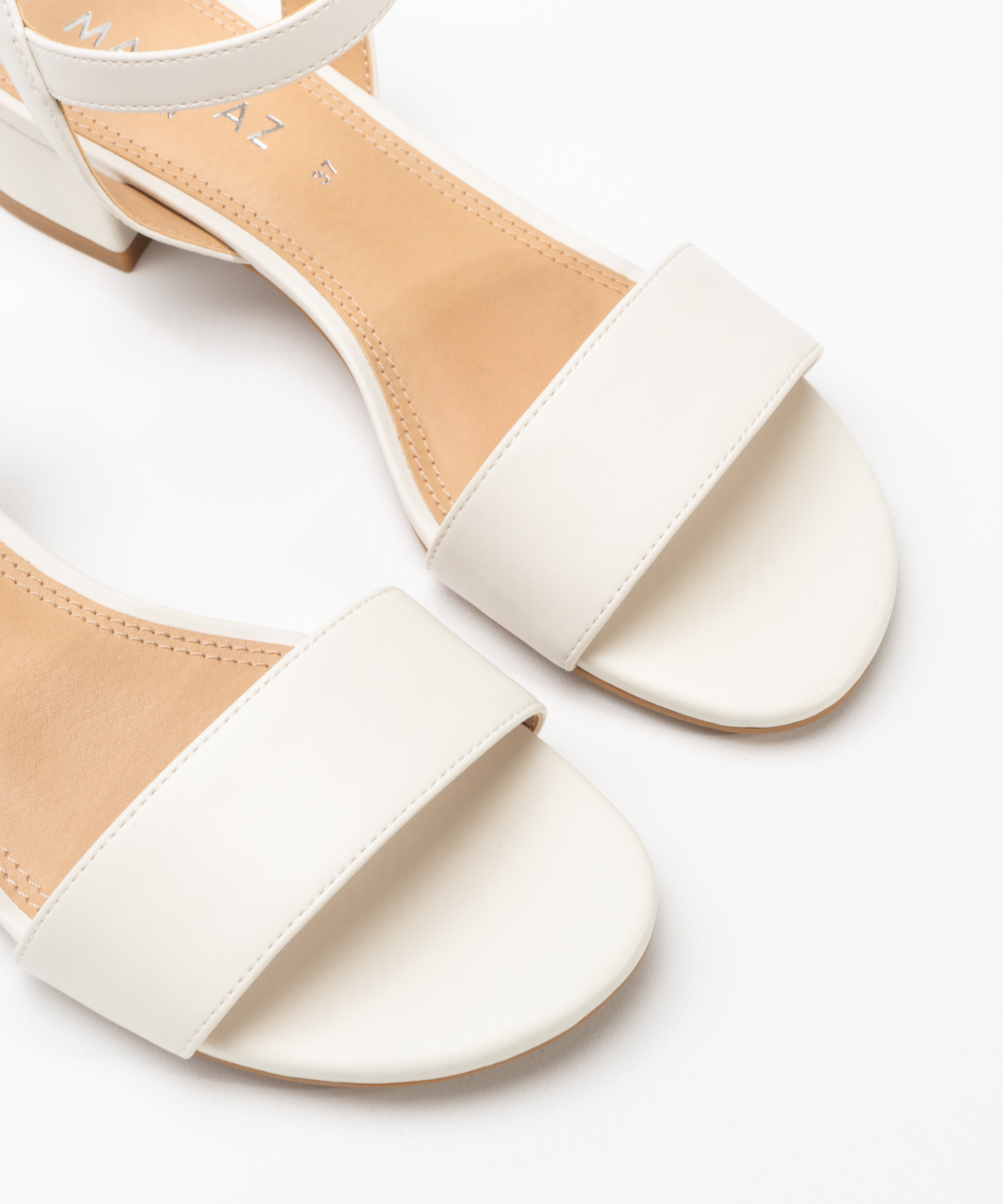 Sandalia tac&oacute;n bajo image number null